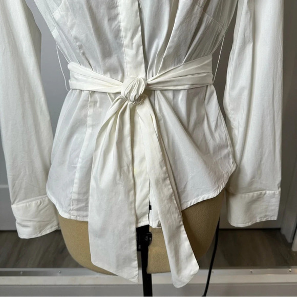 172.  white blouse - Picture 2 of 16